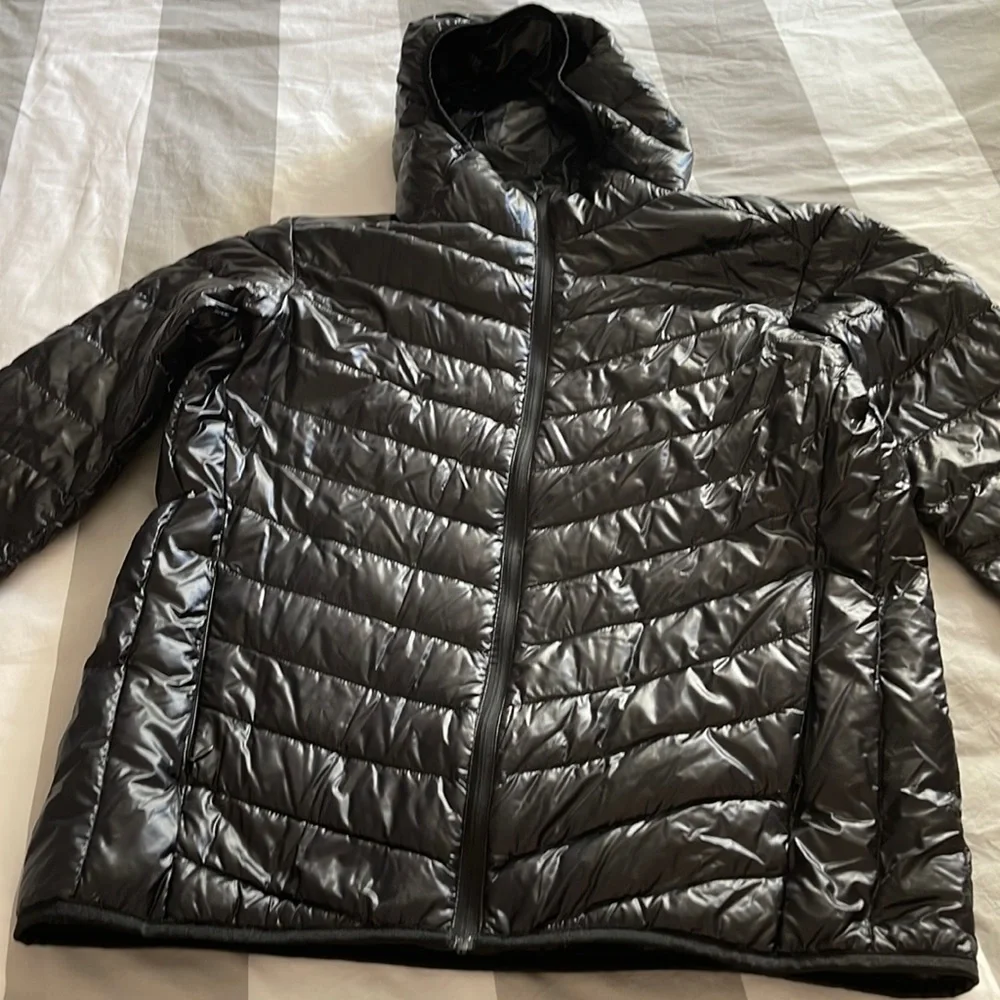 Uniqlo Ultra Light Down extra warm black jacket w/pockets front zipper like new - Picture 1 of 11